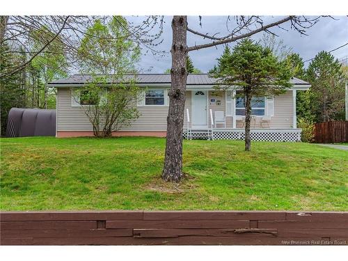 16 Armstrong Cres, St George, NB 