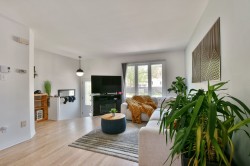 Salon - 