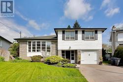 10 GASPE ROAD Toronto, ON M2K 2E8