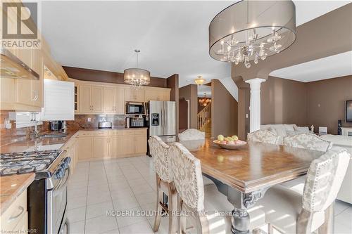 115 Erika Crescent, Hamilton, ON - Indoor Photo Showing Dining Room