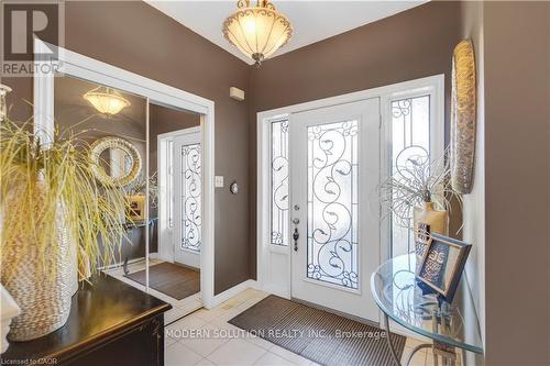 115 Erika Crescent, Hamilton, ON - Indoor Photo Showing Other Room