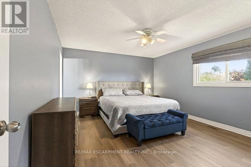 72 Gurnett Drive, Hamilton, ON - Indoor Photo Showing Bedroom