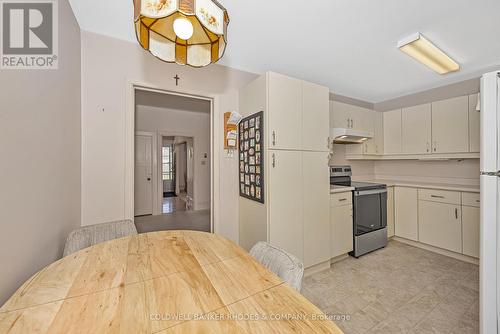 1758 Scott Street, Ottawa, ON - Indoor