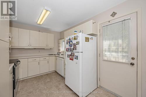 1758 Scott Street, Ottawa, ON - Indoor Photo Showing Kitchen