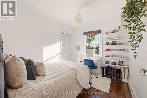 176 Hinton Avenue N, Ottawa, ON - Indoor Photo Showing Bedroom