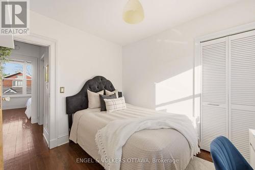 176 Hinton Avenue N, Ottawa, ON - Indoor Photo Showing Bedroom