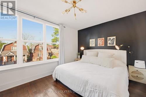 176 Hinton Avenue N, Ottawa, ON - Indoor Photo Showing Bedroom