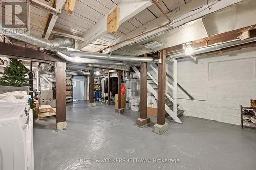 176 Hinton Avenue N, Ottawa, ON - Indoor