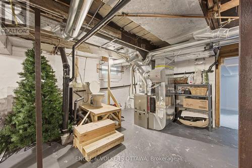 176 Hinton Avenue N, Ottawa, ON - Indoor