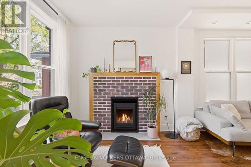 176 Hinton Avenue N, Ottawa, ON - Indoor Photo Showing Living Room With Fireplace