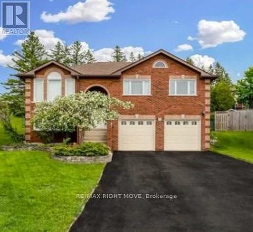 15 WATSON COURT  Orillia, ON L3V 7S5