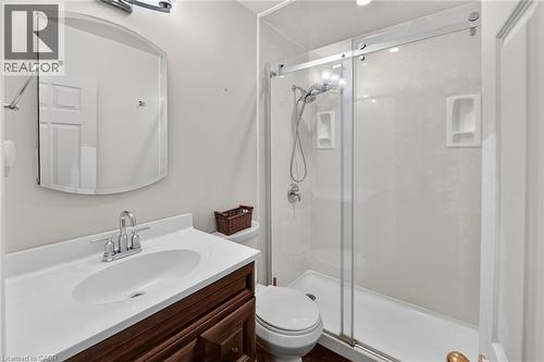 117 Stewartdale Avenue, Hamilton, ON - Indoor Photo Showing Bathroom