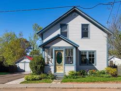 11 Esher Street  Charlottetown, PE C1A 5G2