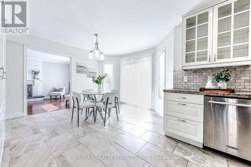 10 St Mark Place, Brampton, ON - Indoor