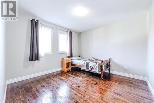 10 St Mark Place, Brampton, ON - Indoor Photo Showing Bedroom
