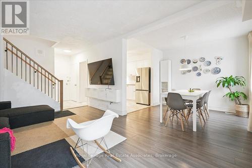 17 - 1230 GRIPSHOLM ROAD  Mississauga, ON L4Y 2G9