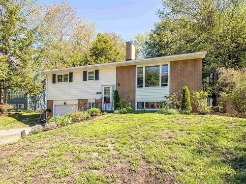 32 Martyn Drive, Fall River, NS 