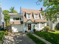 6031 Oakland Road  Halifax, NS B3H 1N9