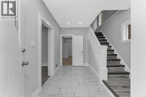 1525 Dougall, Windsor, ON - Indoor Photo Showing Other Room