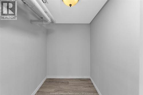 1525 Dougall, Windsor, ON - Indoor