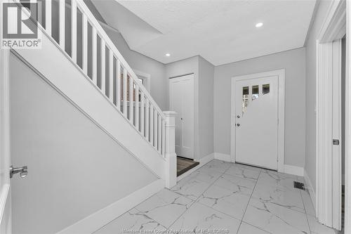 1525 Dougall, Windsor, ON - Indoor Photo Showing Other Room