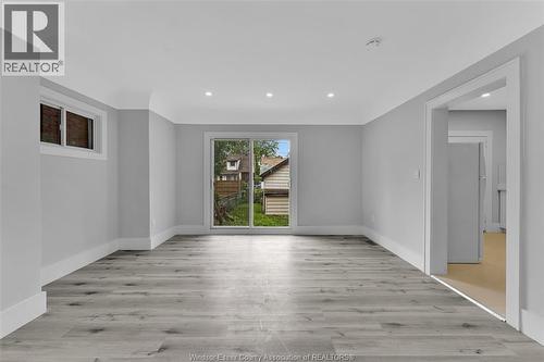 1525 Dougall, Windsor, ON - Indoor Photo Showing Other Room