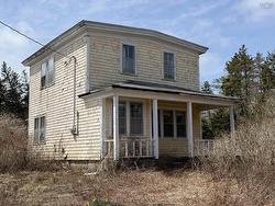 17 Annies Lane Moser River, NS B0J 2R0