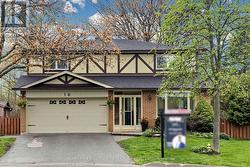 16 MCFARLANE COURT  Whitby, ON L1N 5T8