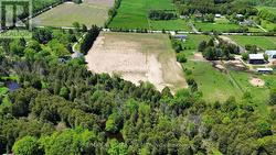672 CATERING ROAD Georgina, ON L0E 1R0
