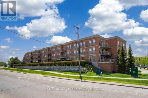 214 - 22 JAMES HILL COURT  Uxbridge, ON L9P 1Y6