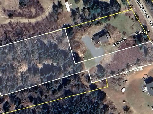 37 Annies Lane, Moser River, NS 