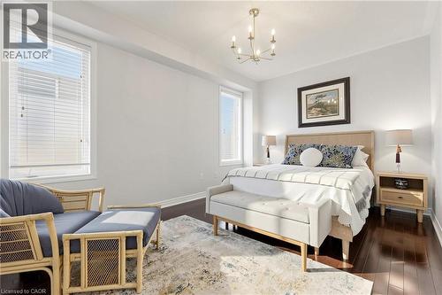 4176 Saunders Crescent, Burlington, ON - Indoor Photo Showing Bedroom