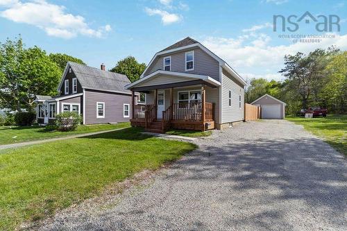 57 St Phillips Street  Bridgewater, NS B4V 1W4