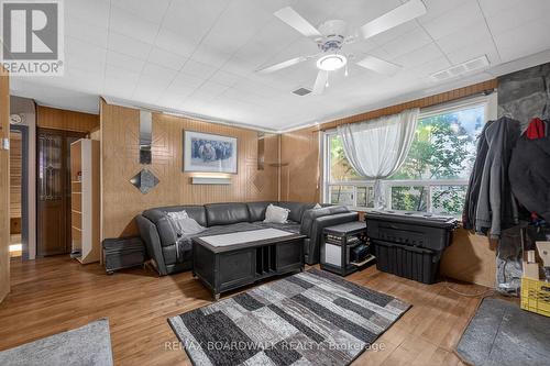 Living Room w/Large Windows - 92 Orvigale Road, Ottawa, ON - Indoor