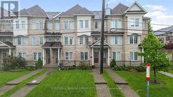 559 MIDLAND AVENUE Toronto, ON M1N 4E8