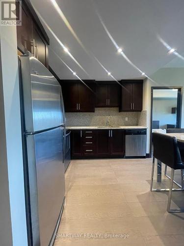 913 - 1235 Richmond Street, London East, ON - Indoor Photo Showing Kitchen