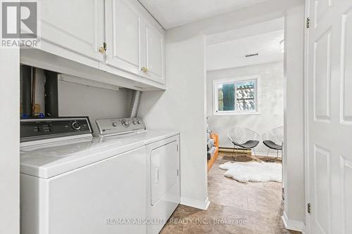 700 Tweedsmuir Avenue, Ottawa, ON - Indoor Photo Showing Laundry Room