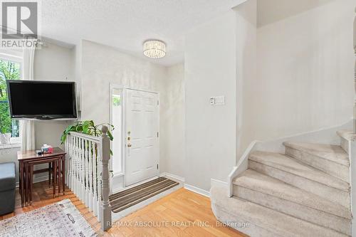 700 Tweedsmuir Avenue, Ottawa, ON - Indoor Photo Showing Other Room