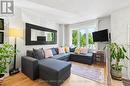 700 Tweedsmuir Avenue, Ottawa, ON  - Indoor Photo Showing Living Room 