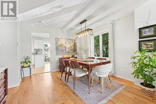 700 Tweedsmuir Avenue, Ottawa, ON - Indoor Photo Showing Dining Room