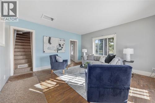 1224 Brigden Road, Sombra, ON - Indoor Photo Showing Living Room