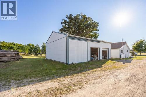 1224 Brigden Road, Sombra, ON - Outdoor