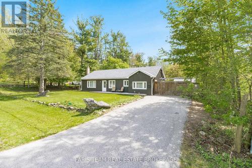 9 COLBORNE STREET  Oro-Medonte, ON L4M 4S1