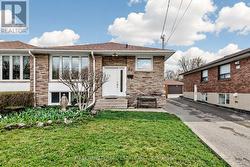 87 MULHOLLAND AVENUE Toronto, ON M6A 2S5