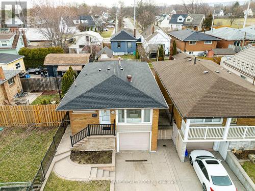 106 Beland Avenue N, Hamilton, ON - Outdoor