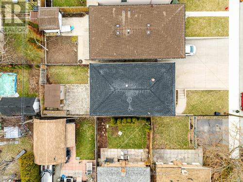 106 Beland Avenue N, Hamilton, ON - Outdoor
