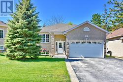 4 ANTHONY STREET Wasaga Beach, ON L9Z 2N4