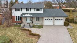 18 CARMINE PLACE Guelph (Victoria North), ON N1E 3V1