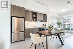 504 - 395 DUNDAS STREET W Oakville, ON L5M 5R8