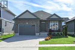 6 ROYAL DORNOCH DRIVE St. Thomas, ON N5R 0E8